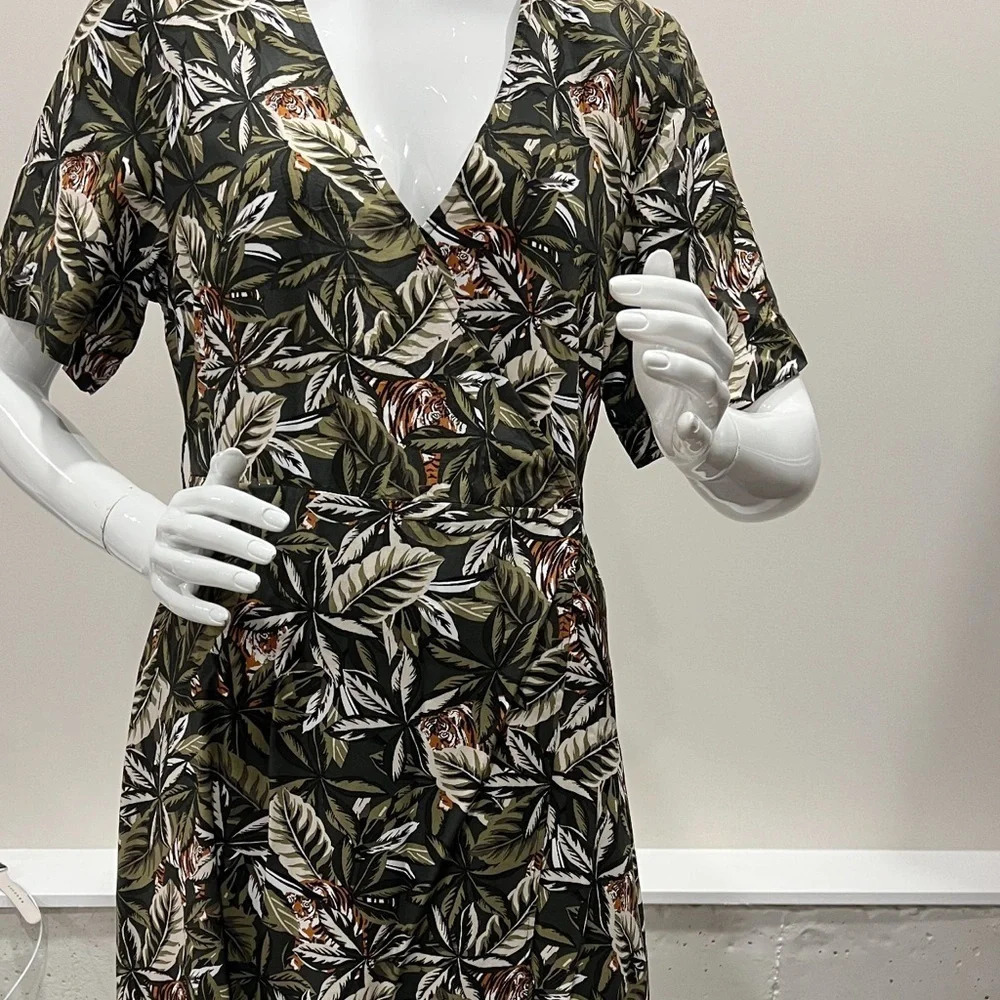 Banana republic beautiful dress